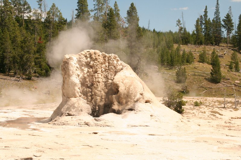 Trip (97).JPG - Giant Geyser at Yellowstone National Park geyser basin